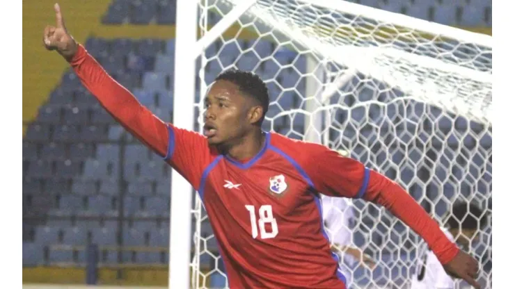 Panamá vence a Cuba y se mete a los cuartos de final
