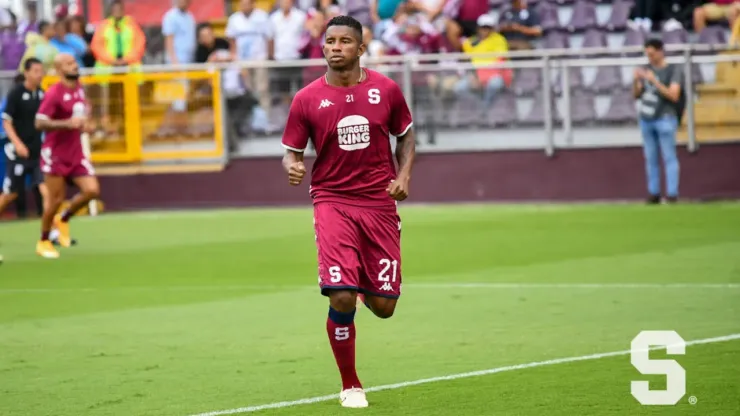 El panameño elogió al Deportivo Saprissa y reveló el momento en que la afición lo conquistó (VIDEO).
