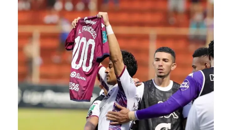 La insólita confusión en el Deportivo Saprissa con Ariel Rodríguez