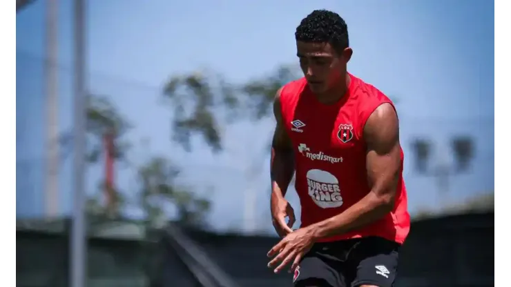 Se confirmó lo peor noticia para Daniel Chacón y la Liga Deportiva Alajuelense