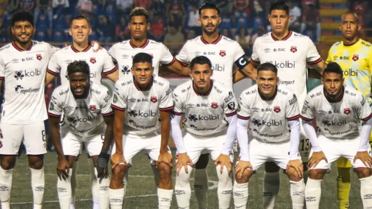 ¿Cuántos títulos internacionales tiene la Liga Deportiva Alajuelense?