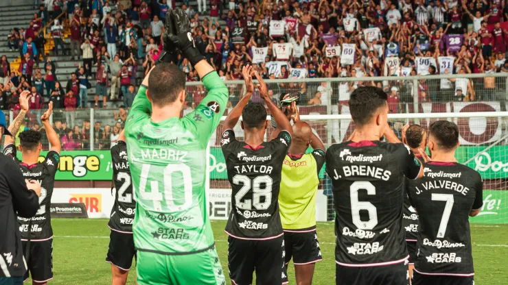 Saprissa avanzó a la Gran Final luego de vencer a Grecia y asegurar el liderato
