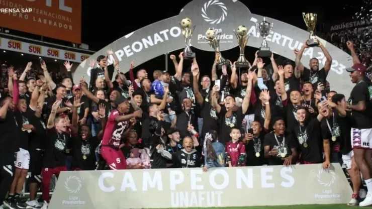 Saprissa campeones del Apertura 2023
