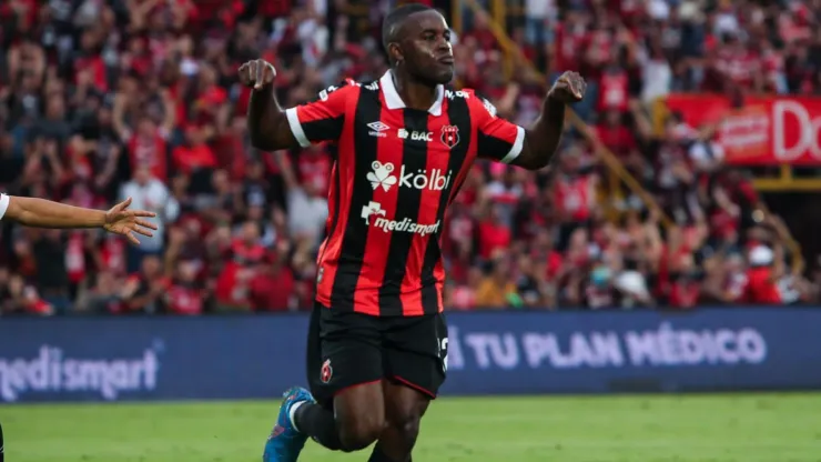 Joel Campbell, jugador de Alajuelense
