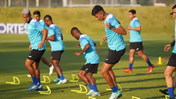 Honduras dio a conocer una nueva convocatoria pensando en el repechaje rumbo a la Copa América
