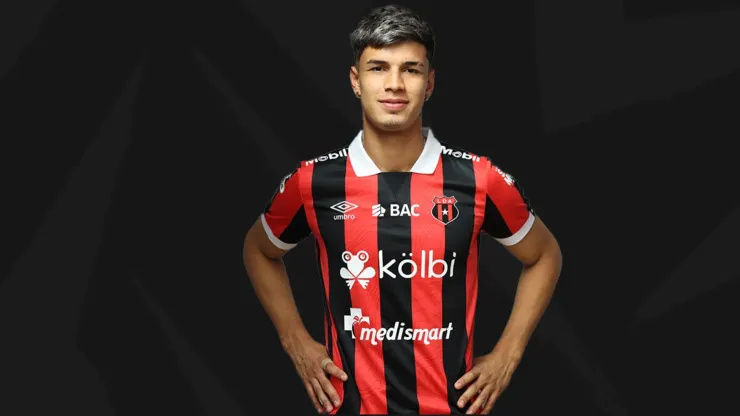 Fernando Lesme se va de Alajuelense diciendo lo suyo