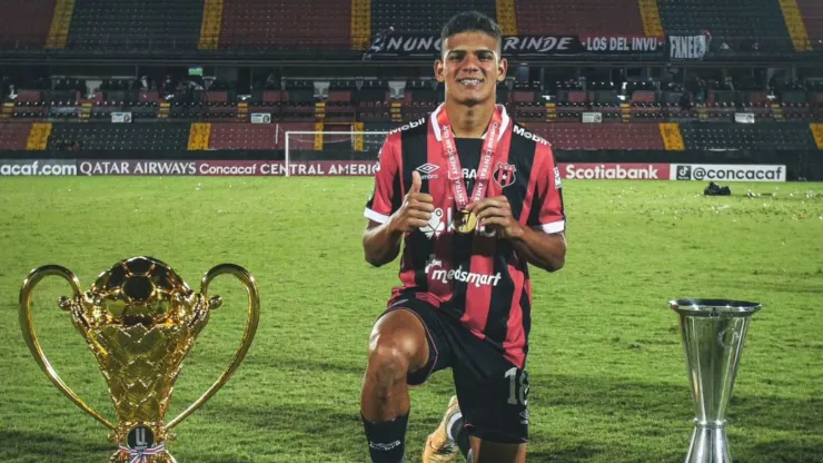 Alajuelense conoce qué sucederá con Cedeño
