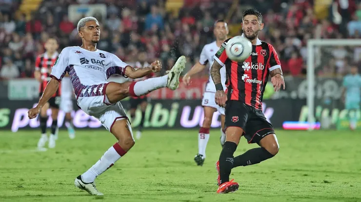 Saprissa y Alajuelense jugarán este miércoles la Recopa.
