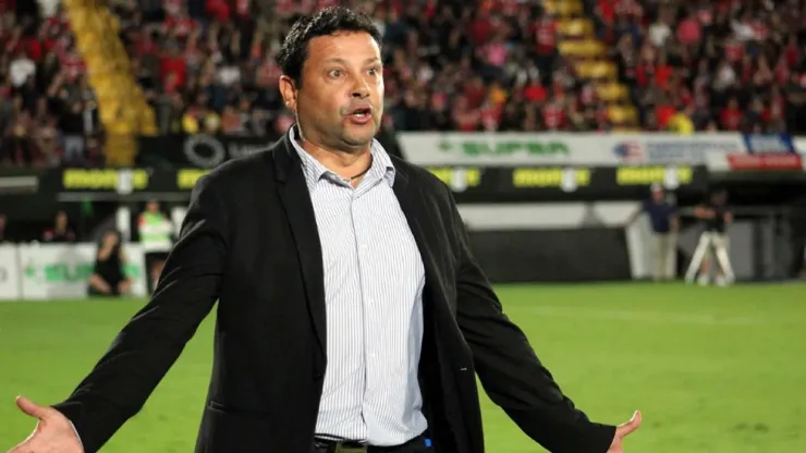 Jeaustin Campos, entrenador de Real España.
