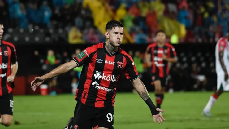 1,2 millones: la cifra que Canhoto consiguió en Alajuelense.
