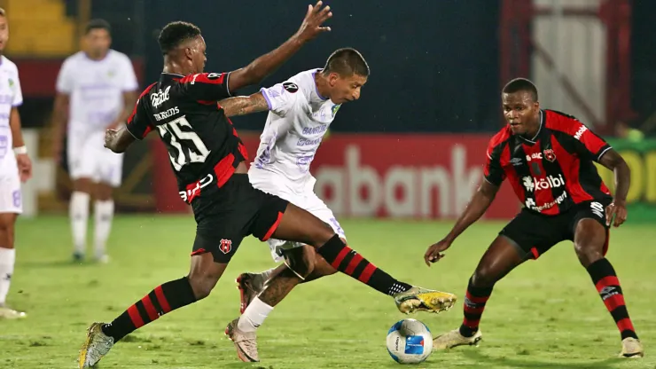 Alajuelense vs. Comunicaciones: hora, TV y cómo ver hoy en USA el partido de Copa Centroamericana.
