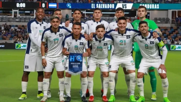 ¡No aguanta más! Jugador de El Salvador analiza renunciar mientras David Dóniga esté al mando 
