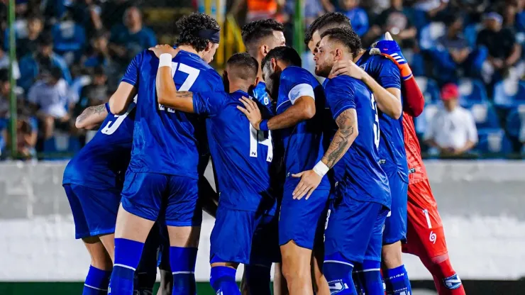 La Azul y Blanco se reúne antes del duelo ante Guayana Francesa.
