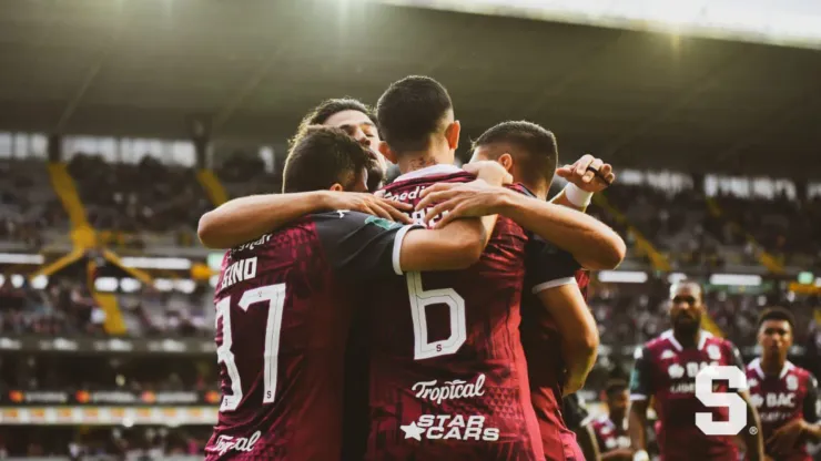 El héroe inesperado que podría salvar a Saprissa de un papelón.
