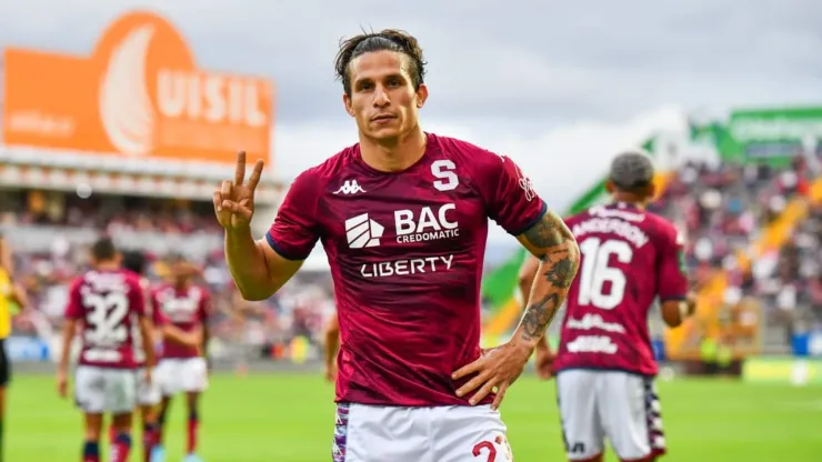 Saprissa disfruta: Luis Paradela se burla de Alajuelense con un mensaje subido de tono