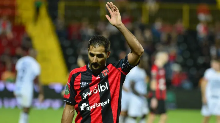 Cambio sorpresivo: Celso Borges deja sin palabras a Alajuelense.
