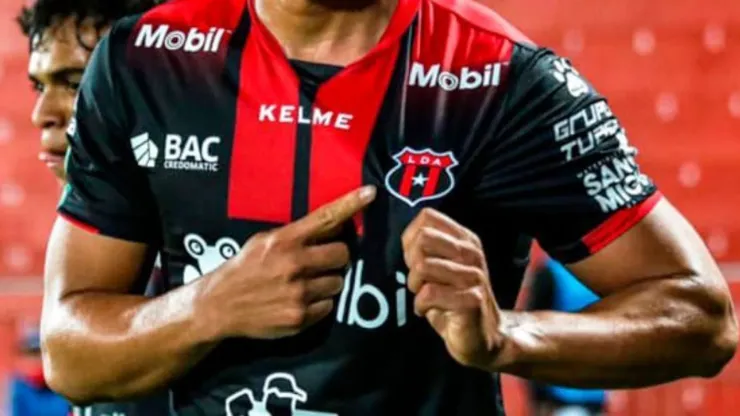 Campeón con Alajuelense hace una fuerte denuncia