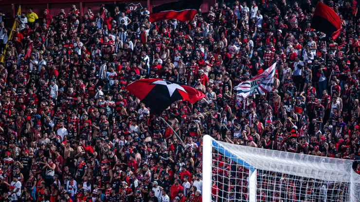 Leyenda de Alajuelense daría la sorpresa del mercado