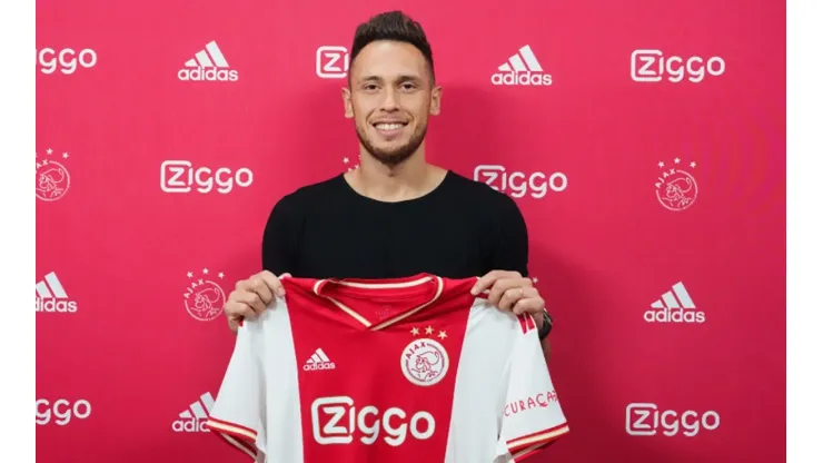 Ocampos usará la camiseta 11 en el Ajax.
