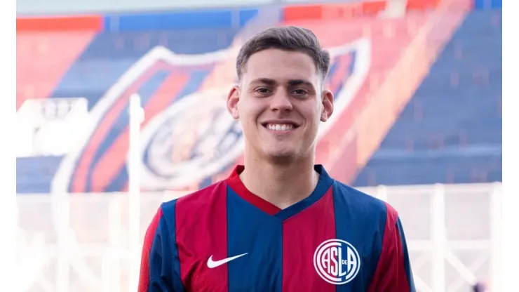 Golazo de Girotti en su debut en San Lorenzo