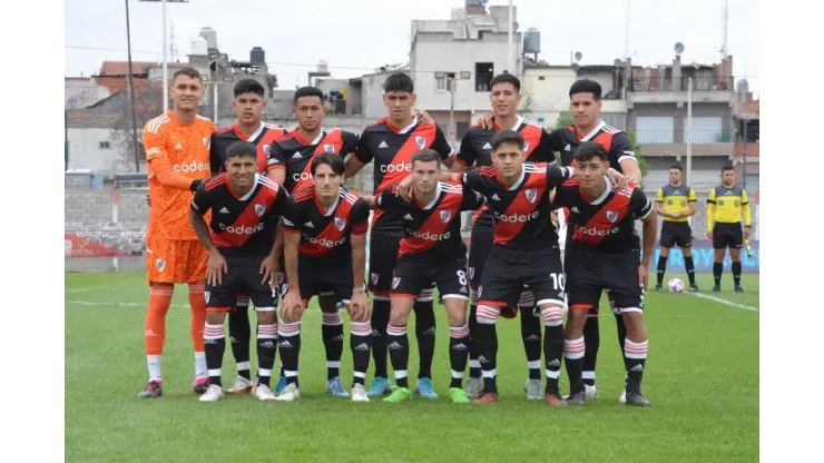 La Reserva de River volvió a perder
