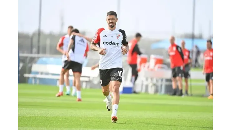 Lanzini aún no volverá a jugar 
