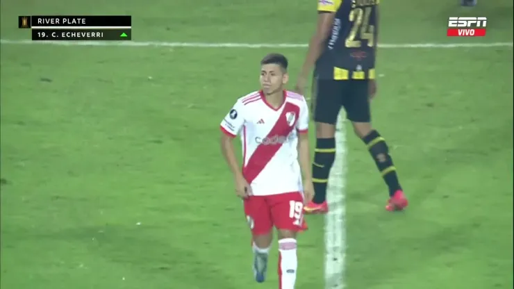 El Diablito Echeverri la rompió ante Táchira.
