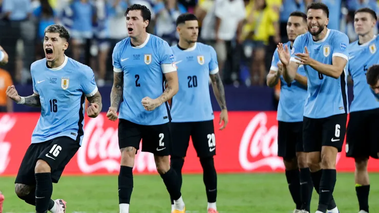 Los jugadores de Uruguay, a puro festejo.
