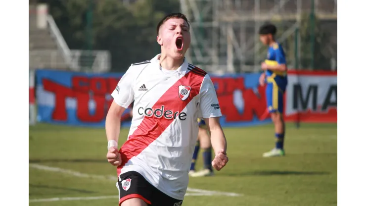 Tobías Goytia, la gran figura de la Octava de River en el superclásico de inferiores.
