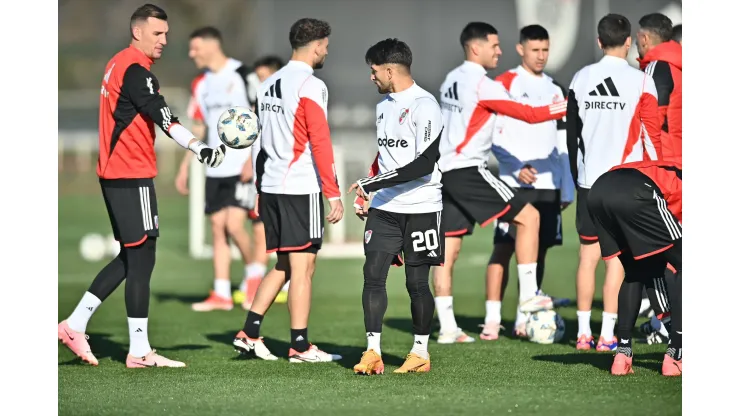 Entrenamiento y asado con dirigentes, el viernes de River.
