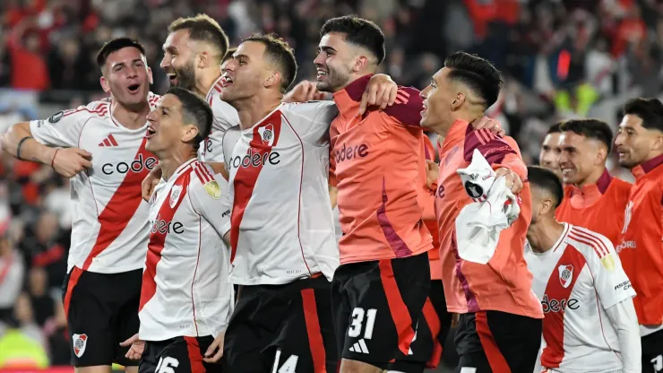 Los jugadores de River, a puro festejo.
