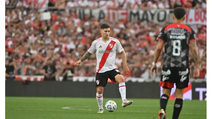 Rodrigo Villagra la volvió a romper en River y casi emula a Enzo Pérez