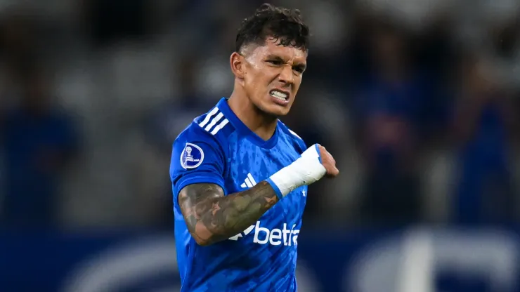 El jugador de Cruzeiro dio su opinión sobre la falta de Luis Advíncula. 
