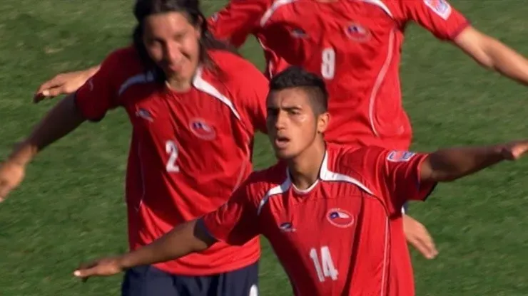 Figuras como la de Arturo Vidal, Gary Medel o Alexis Sánchez comienzan a brillar en Canadá 2007, de la mano de José Sulantay en la banca.