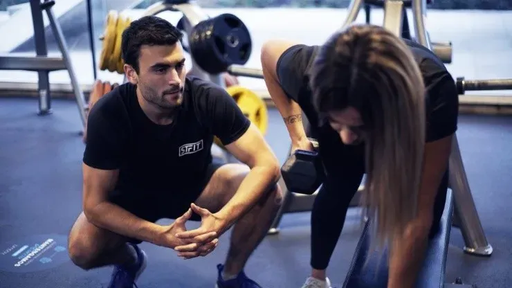 Sebastián Teao creó el programa ST-FIT con varios profesionales que brindan una ayuda integral a quien desee tener una vida más saludable. Foto: Cedida.