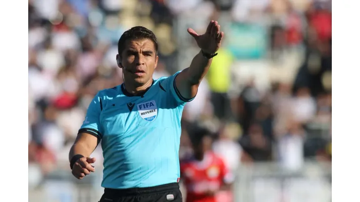 José Cabero dirigirá la definición de la Liguilla de Ascenso entre Iquique y Wanderers (Photosport)