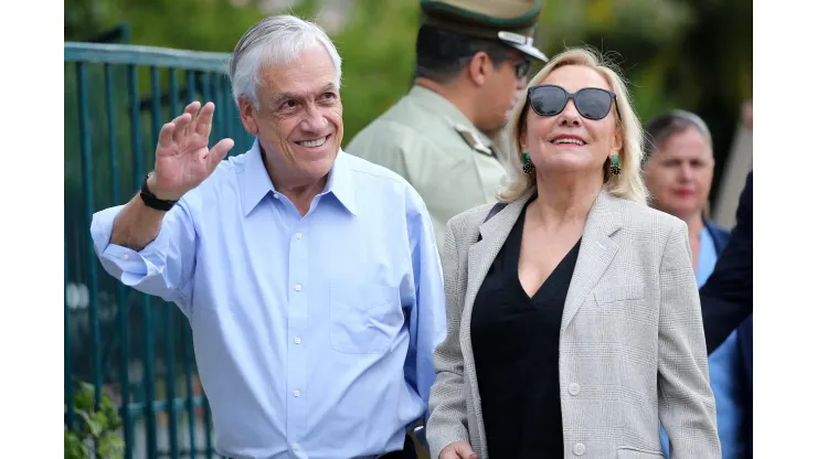 Santiago, 17 de diciembre de 2023
El ex presidente Sebastian Pinera llega para realizar su sufragio en el Plebiscito Constitucional 2023 en el Liceo Rafael Sotomayor comuna de Las Condes.