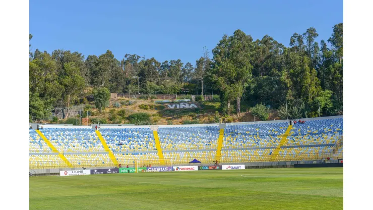 El Estadio Sausalito de Viña del Mar listo para recibir el duelo entre Everton y Colo Colo (@evertonsadp)