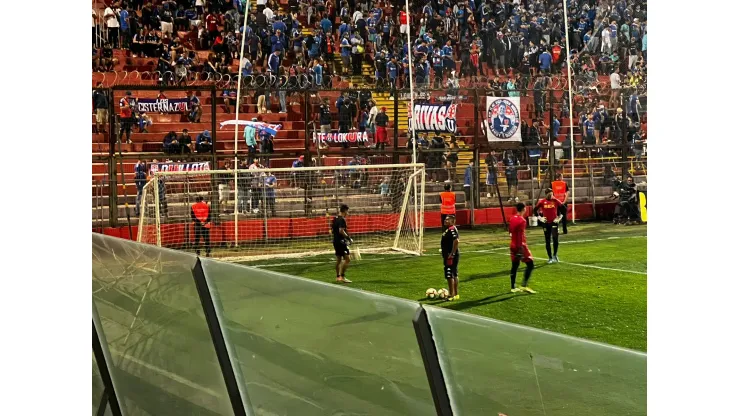 La práctica de los goleros de Unión Española. (Foto: Cristián Fajardo | RedGol).