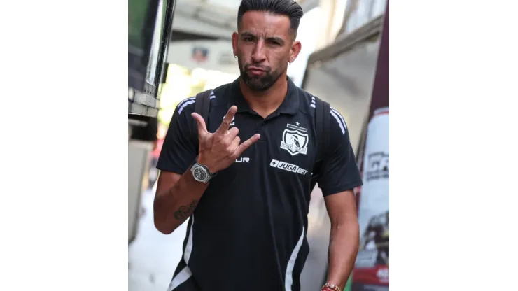 Mauricio Isla en el Monumental. (Foto: Colo Colo).