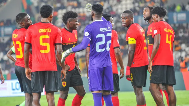 Jogadores da seleção de Angola vibram com apuramento. Foto: Imago
