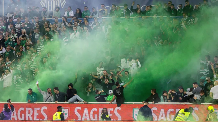 Adeptos do Sporting querem festejar uma vitória contra o Portimonense. Foto: Imago
