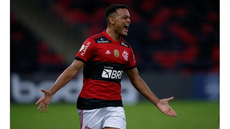 Flamengo v Red Bull Bragantino - Brasileirao 2021
