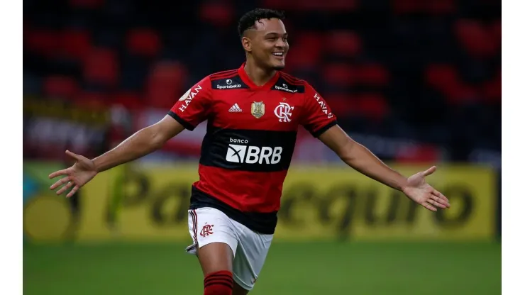 Flamengo v Red Bull Bragantino - Brasileirao 2021
