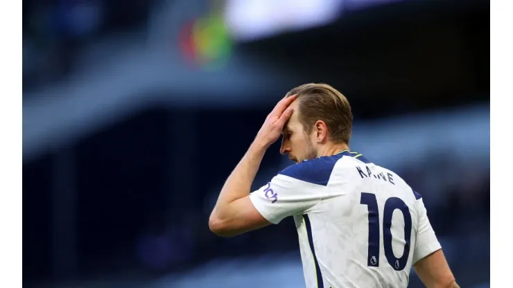 Tottenham Hotspur v Aston Villa - Premier League
