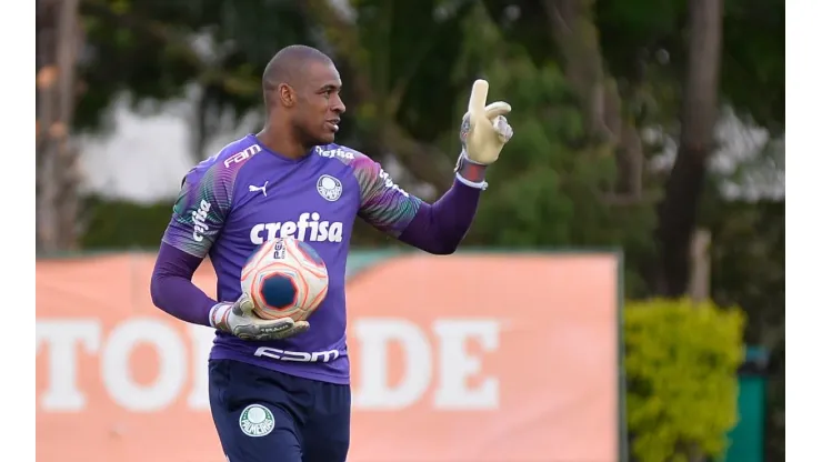 Jailson está livre no mercado após não renovar com o Palmeiras
