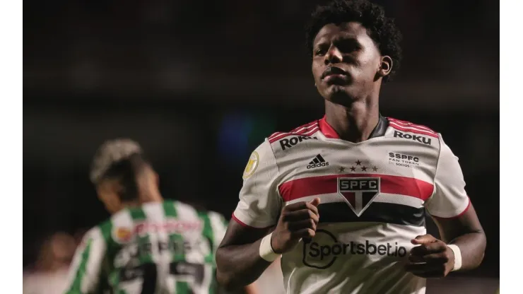 Arboleda tem contrato com o São Paulo até meados de 2022
