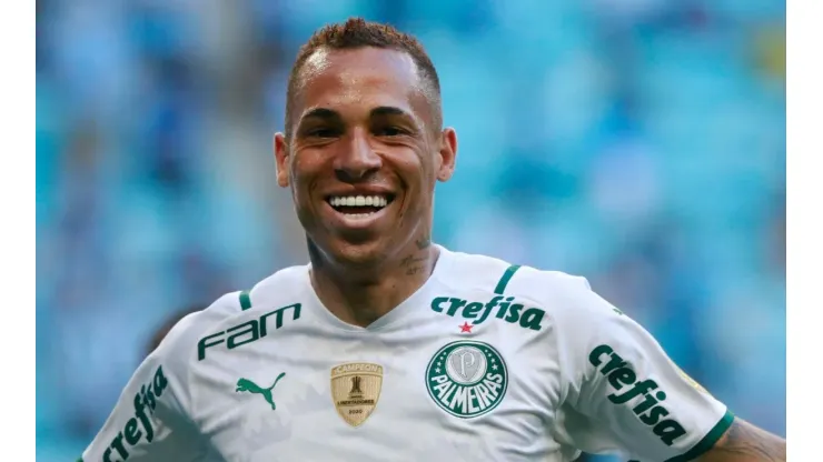 Breno Lopes comemora gol com a camisa do Palmeiras (Foto: Getty Images)
