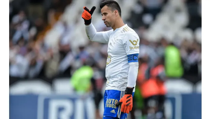 Fábio não tem permanência garantida no Cruzeiro
