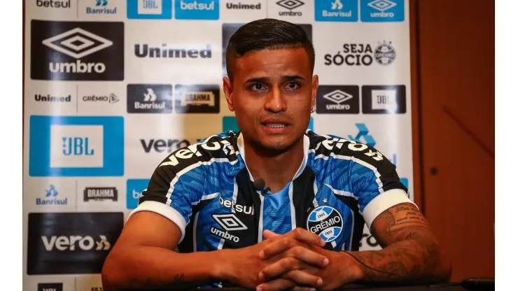 Everton Cardoso foi muito mal na passagem pelo Grêmio
